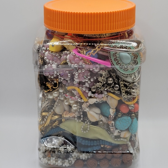 3+ lb VTG to Now Jewelry Jar | Craft, Repair, Wear - Picture 5 of 7